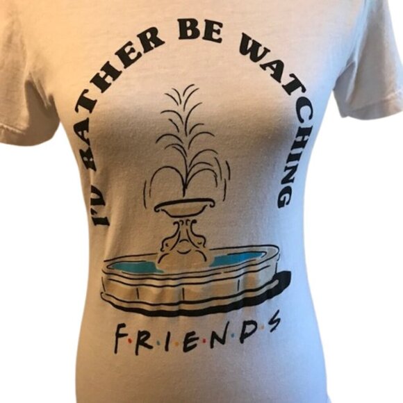NWOT Friends Graphic T-shirt Juniors' Slim Fit White Short Sleeve Size Small - Picture 2 of 6
